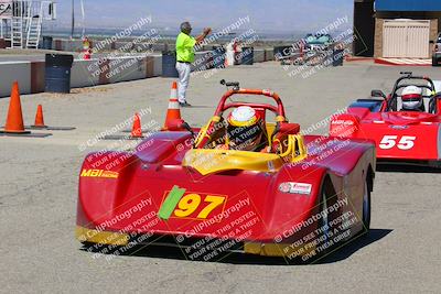 media/Jun-05-2022-CalClub SCCA (Sun) [[19e9bfb4bf]]/Around the Pits/